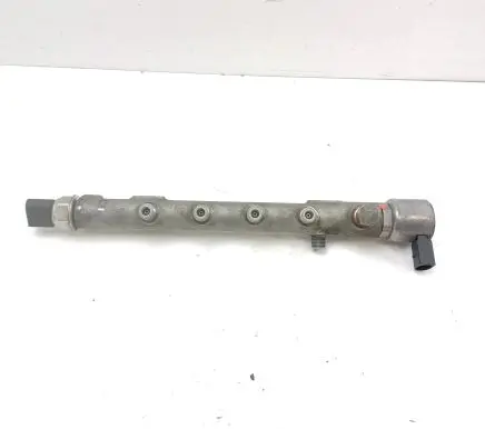 Mercedes-Benz C W204 Fuel main line pipe A6510700495 9307Z522A00 9307Z521A