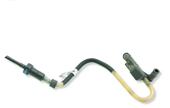 BMW 1 E82 E88 Fuel line pipe 780067004