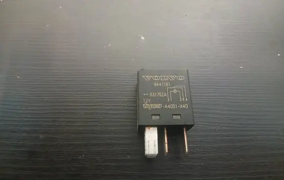 Volvo V70 Other relay 9441161 A4001X40