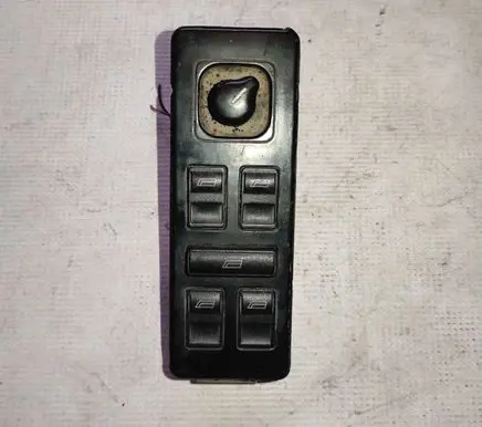 Mercedes-Benz Vito Viano W638 Electric window control switch LU0005456713 0005456713