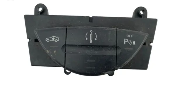 Mercedes-Benz CLS C218 AMG Parking (PDC) sensor switch 2118217058 03751202