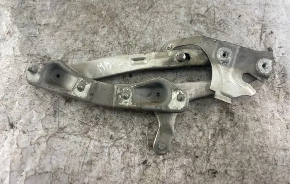Mercedes-Benz C W202 Engine bonnet/hood hinges 2028800128