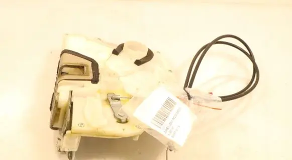 Suzuki Swift I Front door lock 80H77614