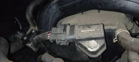 Opel Agila B Air pressure sensor 0261230197