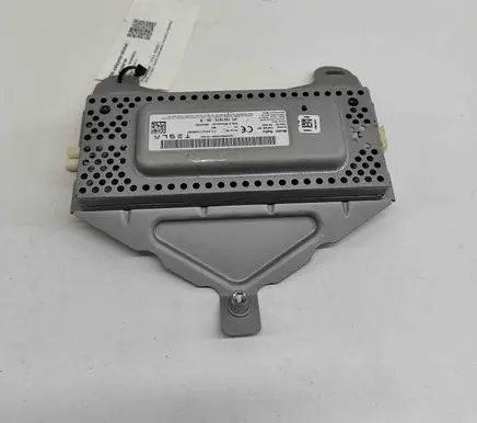 Tesla Model Y Other devices 152797300D