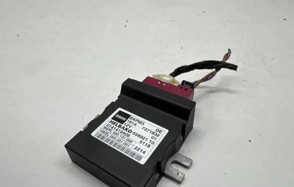 BMW 5 F10 F11 Fuel injection pump control unit/module 7371832