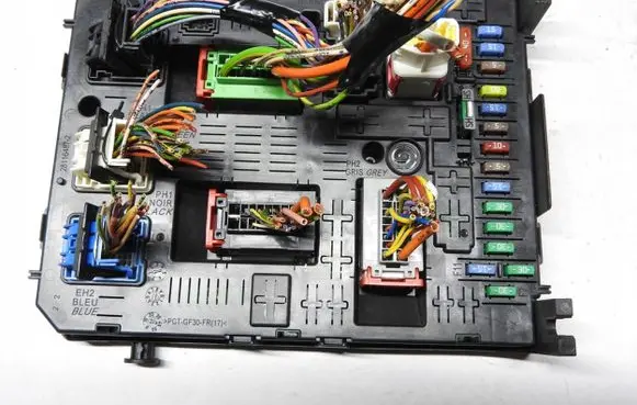 Peugeot 3008 I Comfort/convenience module 9678476880
