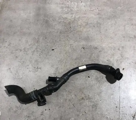 Audi A7 S7 4K8 Engine coolant pipe/hose 059121075GC