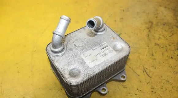 Engine oil radiator