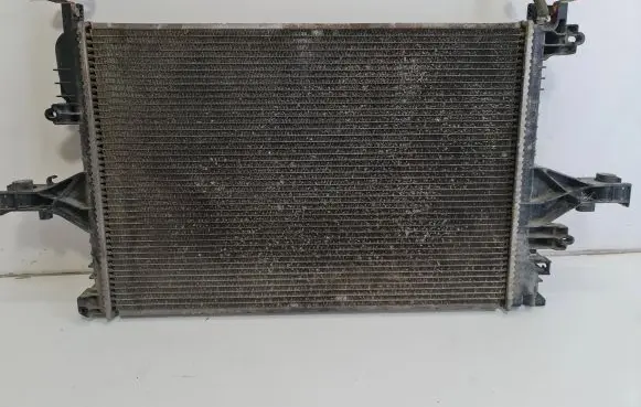 Volvo V70 Coolant radiator 876118U 08217448 RA1353