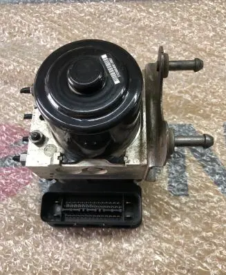 Volkswagen Transporter - Caravelle T5 ABS Pump 7E0614517C 10021206124