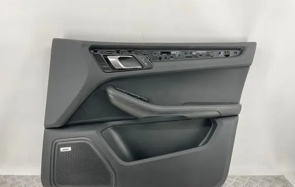 Porsche Macan (95B) Front door card panel trim 95B867106 95B867012X