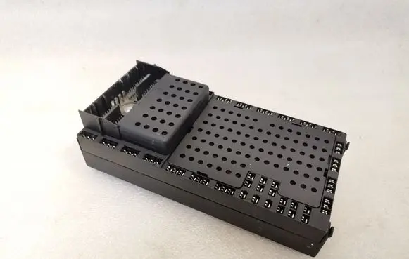 Volvo V70 Fuse module 8645729 8676286