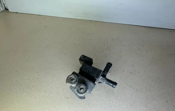 Volvo S60 Turbo solenoid valve 72251702 01T156 9470775