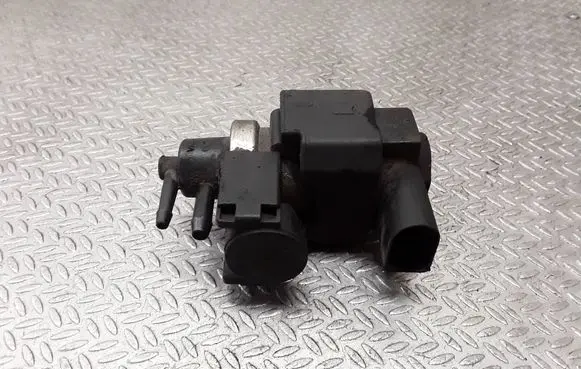 Audi A6 S6 C6 4F Turbo solenoid valve 059906629A