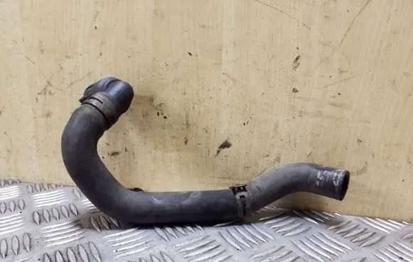 Volkswagen Touran I Engine coolant pipe/hose 1T0122157Q