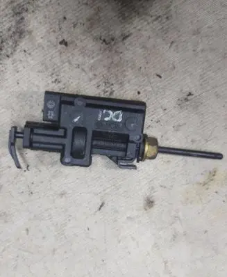 Renault Espace - Grand espace IV Fuel tank cap lock 