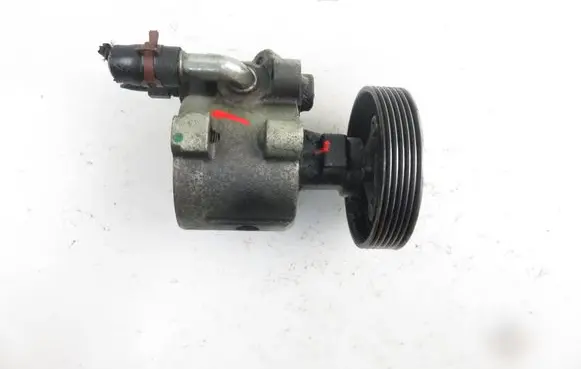 Renault Scenic I Power steering pump 7700415198 7700417308 26058572