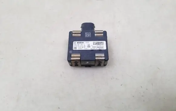 Volkswagen Golf VII Distronic sensor radar 5Q0907561F