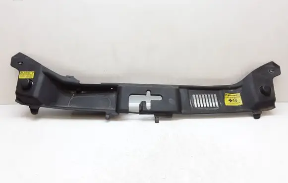 Volvo V50 Top upper radiator support slam panel 30716338 30716339
