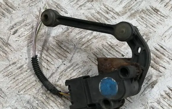 Ford Grand C-MAX Front height sensor lever VP3M5F13D007EA 24092010 304029
