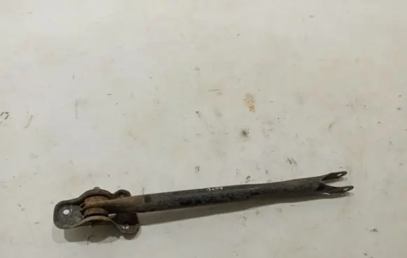 Land Rover Evoque I Rear control arm LR001176