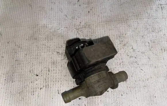 Mercedes-Benz CLK A208 C208 Turbo solenoid valve 0004701693 A0004701693