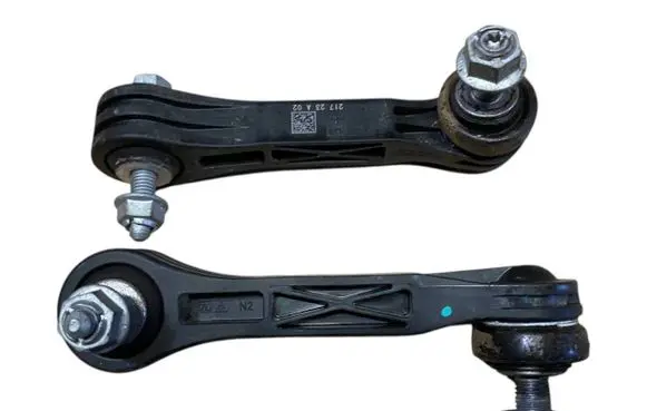 BMW X7 G07 Rear anti-roll bar/stabilizer link 6882924 33556882924