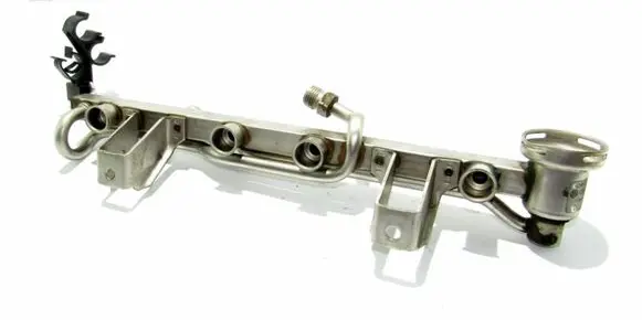 Volkswagen PASSAT B5.5 Fuel main line pipe 06B133317L