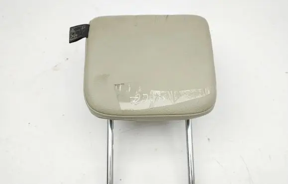 Volvo XC90 Rear seat headrest 
