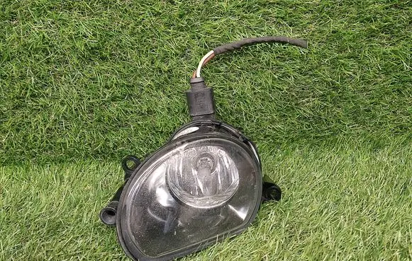 Audi Q7 4L Front fog light 8P0941700A 1N024700302