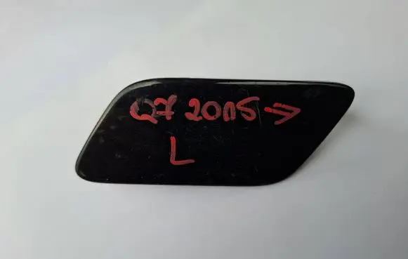 Audi Q7 4M Headlight washer spray nozzle cap/cover 4M0807753A