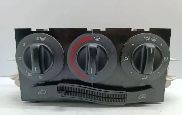 Mercedes-Benz A W168 Climate control unit 1688300385 053497