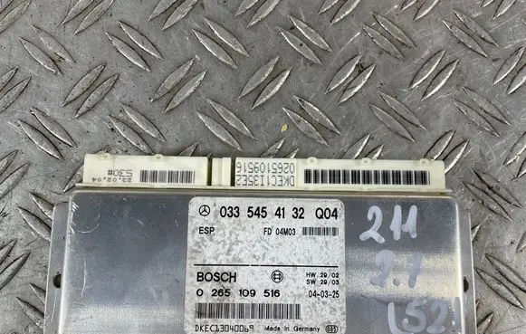 Mercedes-Benz E W211 ESP (stability system) control unit 0335454132