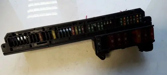 BMW 5 E60 E61 Fuse box set 25613290 148684