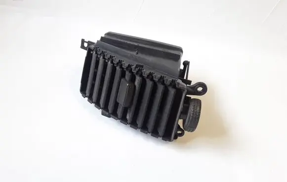 Nissan Navara D40 Dash center air vent grill 68750EB30