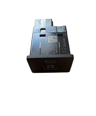 USB socket connector