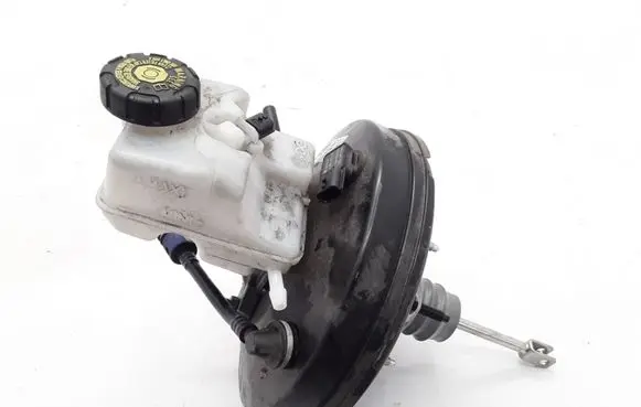 Renault Twingo III Brake booster 25257852040