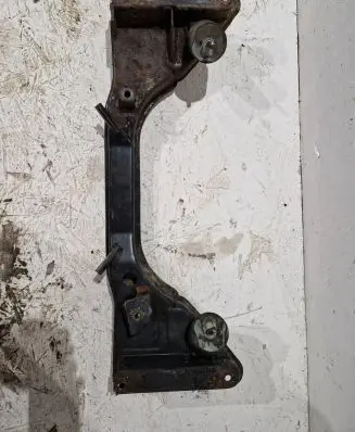 BMW 5 E28 Front subframe 31111140380