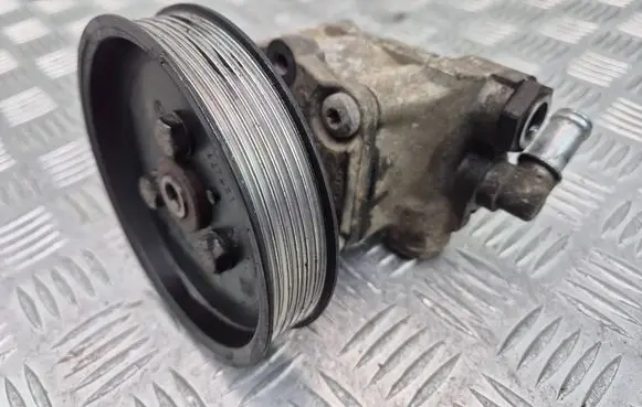 BMW X3 E83 Power steering pump 7652974116 345059204