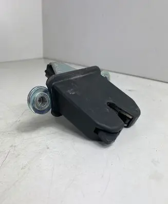 Skoda Octavia Mk2 (1Z) Tailgate/trunk/boot lock/catch/latch 1Z5827501D BN3CZ