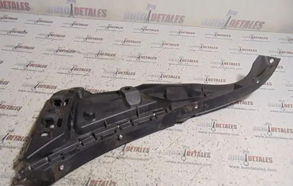 Volvo XC90 Front bumper mounting bracket 08620563