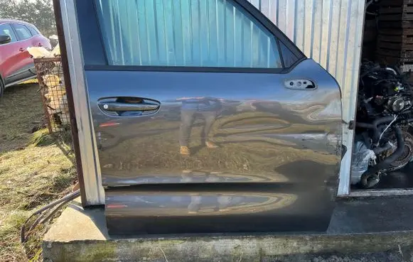 Citroen C4 II Picasso Front door 9801572480