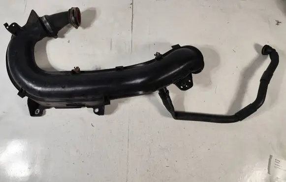 Ford C-MAX II Intercooler hose/pipe AV619C623B