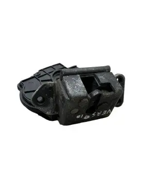 Loading door lock