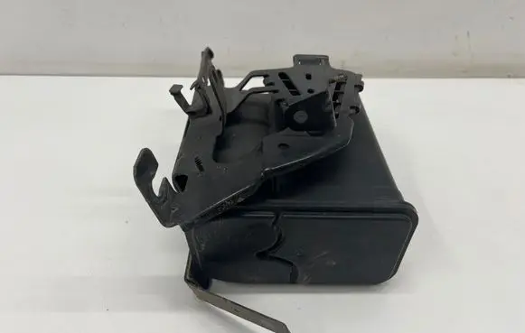 Renault Captur II Active carbon filter fuel vapour canister 149504164R 149509105R
