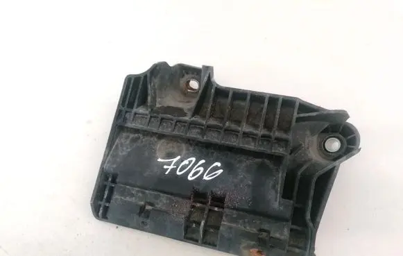 Battery box tray