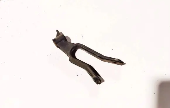 Opel Astra H Radiator mount bracket 13162131