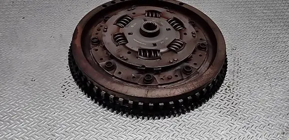 Audi A6 S6 C6 4F Flywheel 06C141065C