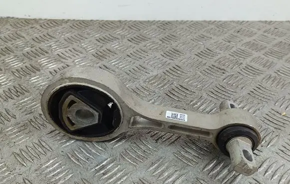 Maserati Levante Engine mount bracket 06700320420